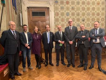 Tumori, dal Giappone a Legnano l’inventore dell"ago bisturi’ salva-intestino
