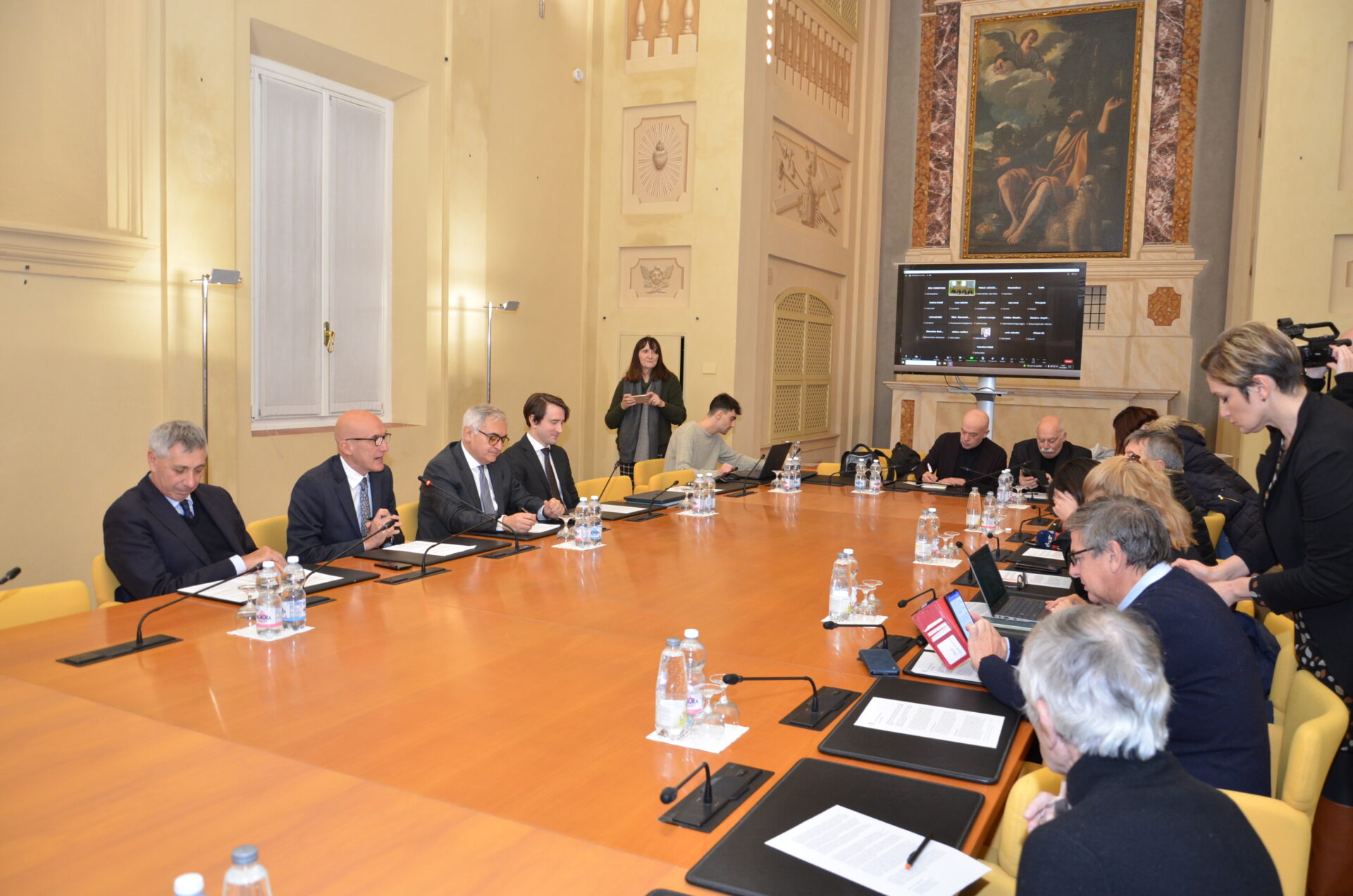 Confindustria Ceramica rivela prospettive complesse per il 2025 durante la Conferenza Stampa del 20 Dicembre 2024