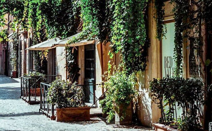 Via Margutta, un vicolo che è già un racconto