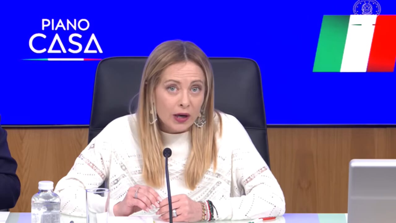 Casa Radio, punto di riferimento mediatico del Piano Casa del Governo.