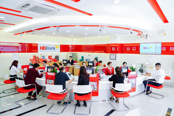 HDBank to pay 25% dividend in cash and stocks, aim for high growth in 2024