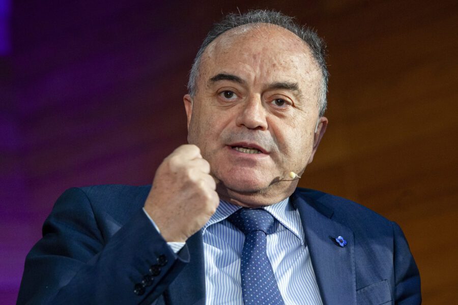 Gratteri: “Le regole sui finanziamenti valgano per entrambe le parti”