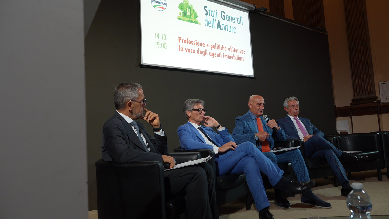 “Senza casa non c’è futuro”: la battaglia per il diritto all’abitare rilanciata a Roma