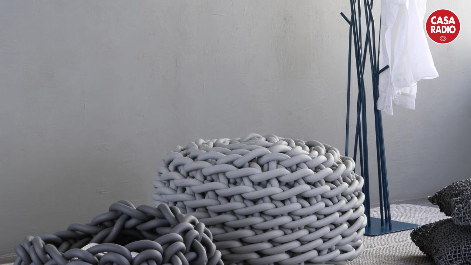 Open Design a Formello, Covo riapre l’archivio e rilancia il pezzo unico il design che sfida il mass market con la gomma intrecciata di Rosanna Contadini